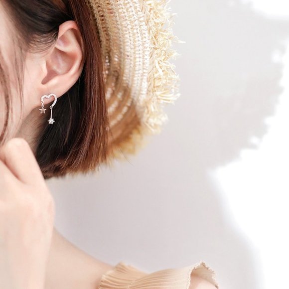 925 Sterling Silver Diamond Heart Star Earrings - Picture 4 of 6